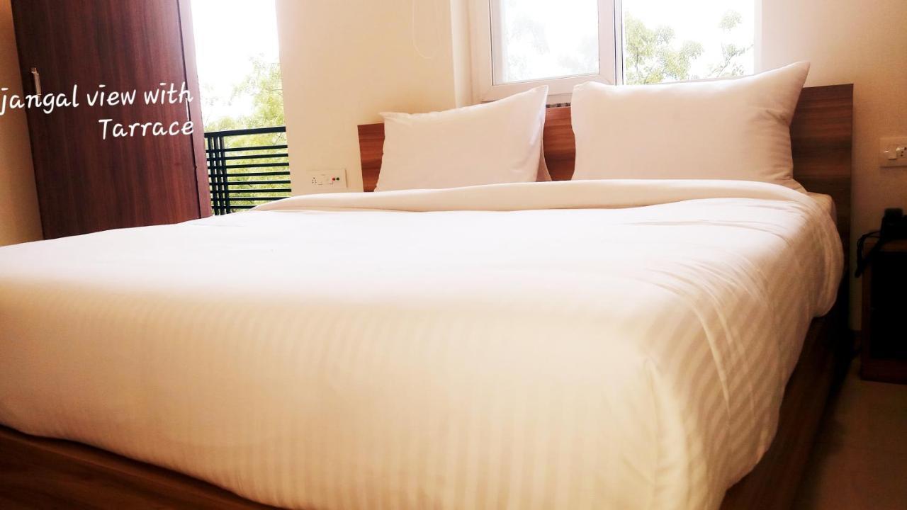 Hotel Oxus ชัยปุระ ภายนอก รูปภาพ
